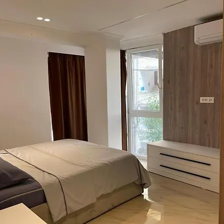 Apartman Shomez Apartament